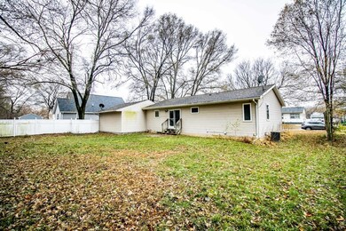 324 Bates St, Waterloo, IA 50703 - photo 5