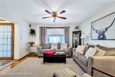 429 Cypress St, Throop, PA 18512 - photo 5