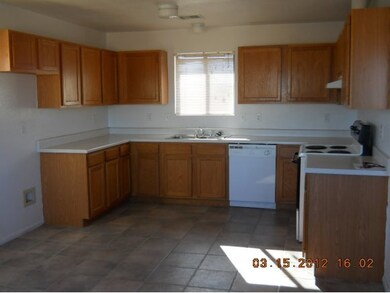 1350 W Antelope Run Rd, Paulden, AZ 86334 - photo 4