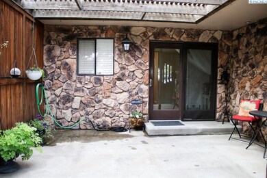 4214 W Klamath Ave unit A5, Kennewick, WA 99336 - photo 5