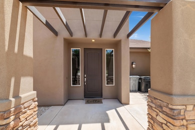 2076 N Doral Ct, Washington, UT 84780 - photo 2