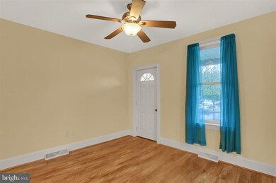 702 Bosler Ave, Lemoyne, PA 17043 - photo 3