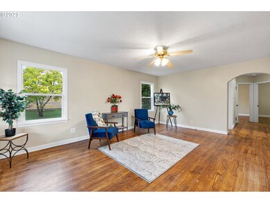 137 SW Madison St, Sheridan, OR 97378 - photo 6