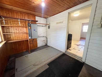 207 NE 8th St, Stuart, IA 50250 - photo 5