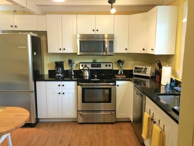 8 Pennacook Ave, Oak Bluffs, MA 02557 - photo 3