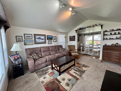 l room 2