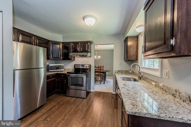 5643 Thelo Garth, Columbia, MD 21045 - photo 2