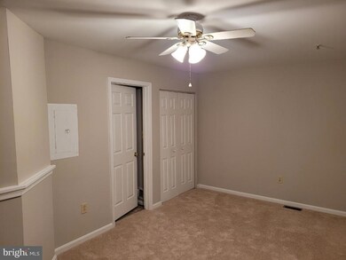 1025 Gardenview Loop unit 304, Woodbridge, VA 22191 - photo 4