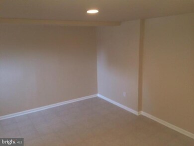 267 Medwick Garth E, Catonsville, MD 21228 - photo 6