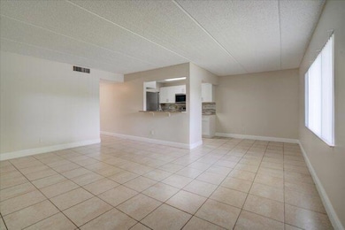 1104 Meadows Cir unit 1104, Boynton Beach, FL 33436 - photo 5