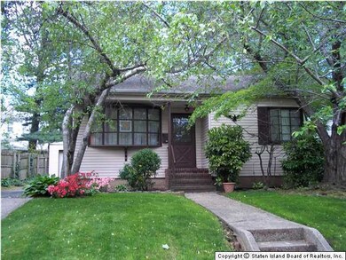 162 Kissel Ave, Staten Island, NY 10310 - photo 2