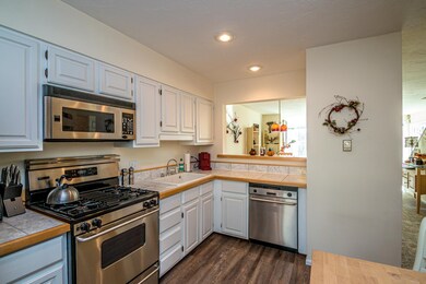 141 Whitaker Ln unit 55, Conway, NH 03860 - photo 3