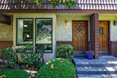 8723 238th St SW unit C3, Edmonds, WA 98026 - photo 2