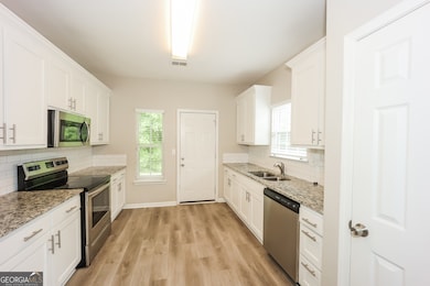 5517 Jerome Rd, Atlanta, GA 30349 - photo 6