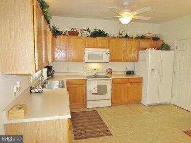 1982 Ashley Dr, Chambersburg, PA 17201 - photo 4