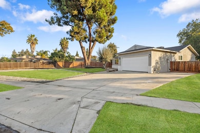 5374 N Santa fe Ave, Fresno, CA 93711 - photo 4