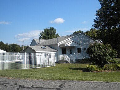 8 Meadow Ln unit 3-10, Lenox, MA 01240 - photo 3