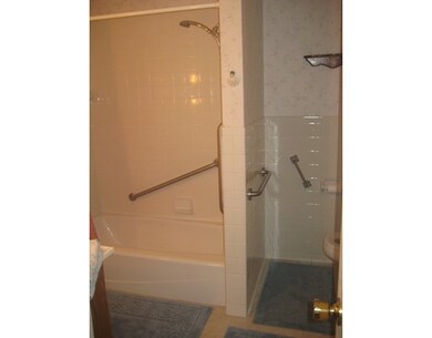 217 Washington St unit 1, Holliston, MA 01746 - photo 7