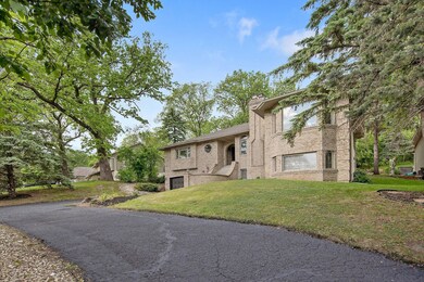 14510 Minnehaha Place, Wayzata, MN 55391 - photo 4