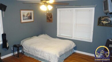 2016 SW Pembroke Ln, Topeka, KS 66604 - photo 6