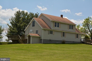 11235 Winchester Grade Rd, Berkeley Springs, WV 25411 - photo 4