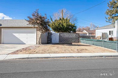2219 11th St, Sparks, NV 89431 - photo 3