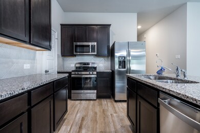 622 Emerald Blossom Ct, Magnolia, TX 77354 - photo 7