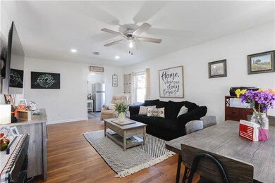 424 Hunlac Ave, Hampton, VA 23664 - photo 5