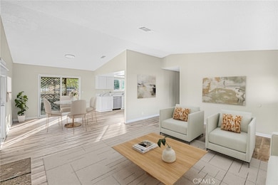 16395 Allthorn St, Hesperia, CA 92345 - photo 3