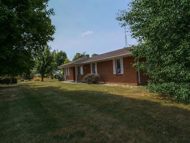 1130 N County Road 350 E, Tuscola, IL 61953 - photo 4