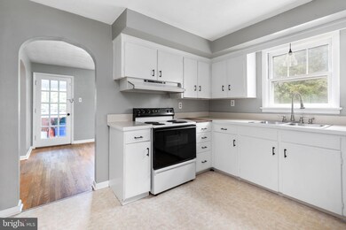 1614 Lewis St, Winchester, VA 22601 - photo 6