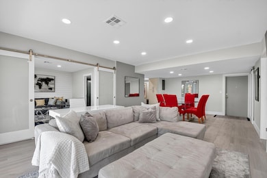 1701 Presidential Way unit 2030, West Palm Beach, FL 33401 - photo 3