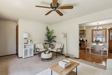 8-web-or-mls-W Kinnickinnic River Pkwy-S