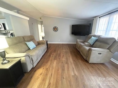 3355 Stony Brook Cir, Newton, NC 28658 - photo 4