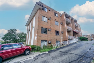 4117 N Bend Rd, Cincinnati, OH 45211 - photo 2