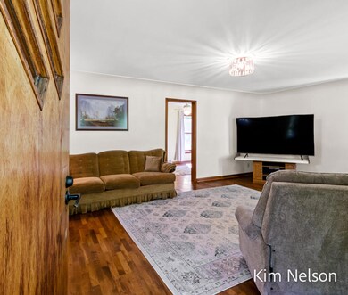 7692S.80th-6LoRes