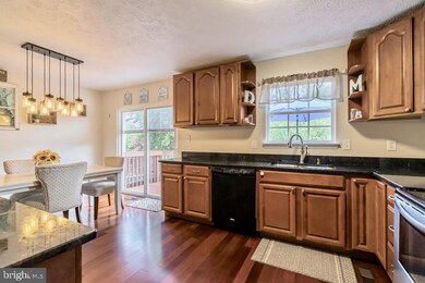 8157 Woodland Ln, Chesapeake Beach, MD 20732 - photo 2