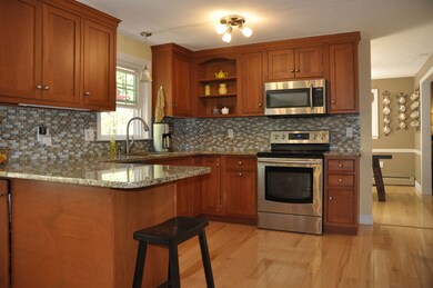1 Gailor Ln, Hooksett, NH 03106 - photo 2
