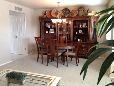 FORMAL DINING