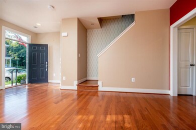 836 N Columbus St, Alexandria, VA 22314 - photo 3
