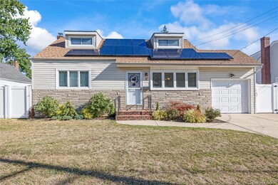 4 Lime Ct, West Babylon, NY 11704 - photo 2