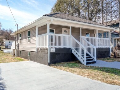 614 E Maple St, Johnson City, TN 37601 - photo 4