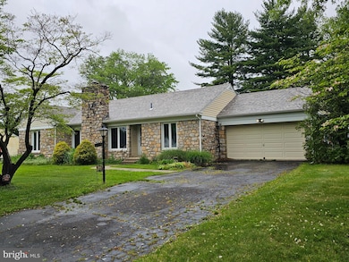 1053 W Mount Vernon St, Lansdale, PA 19446 - photo 5