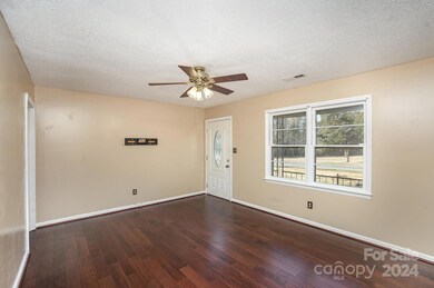 2536 S Chipley Ford Rd, Statesville, NC 28625 - photo 5