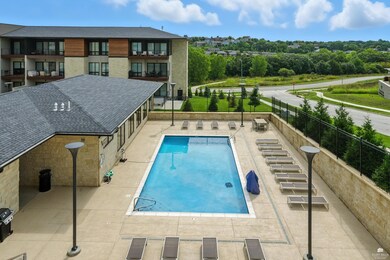 3010 Fieldhouse Cir unit 202, Manhattan, KS 66503 - photo 2