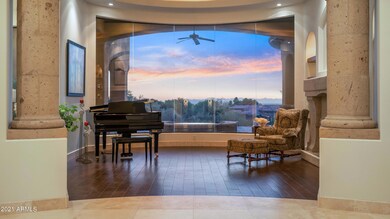 LIVING ROOM TO VIEWS