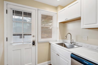 109-117 E Arcadia Ave, Columbus, OH 43202 - photo 6