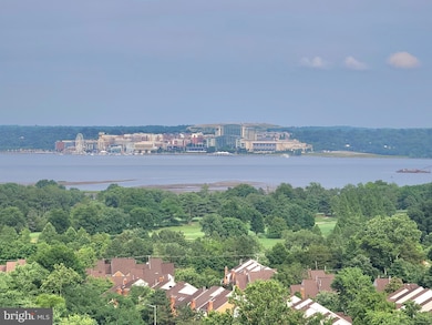 Hunting Creek Club unit 903, Alexandria, VA 22303 - photo 5