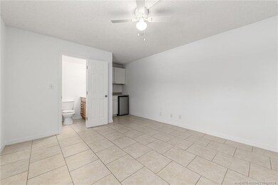 2121 NE Park St unit 6, Jensen Beach, FL 34957 - photo 4