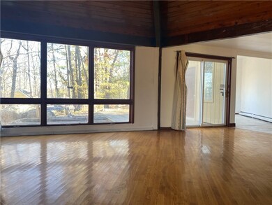 9 Apple Tree Ln, Johnston, RI 02919 - photo 4